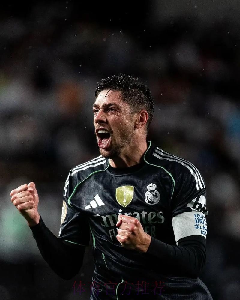 欧冠-皇马5-1头名出线!魔笛点射巴尔韦德世界波